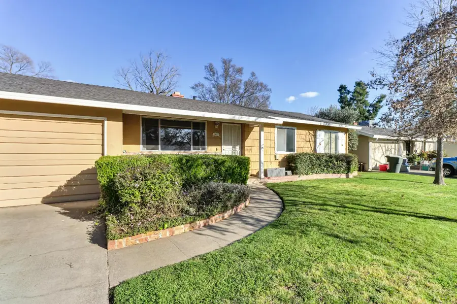 3008 W Sandhurst Court, Sacramento, CA 95821 - #2