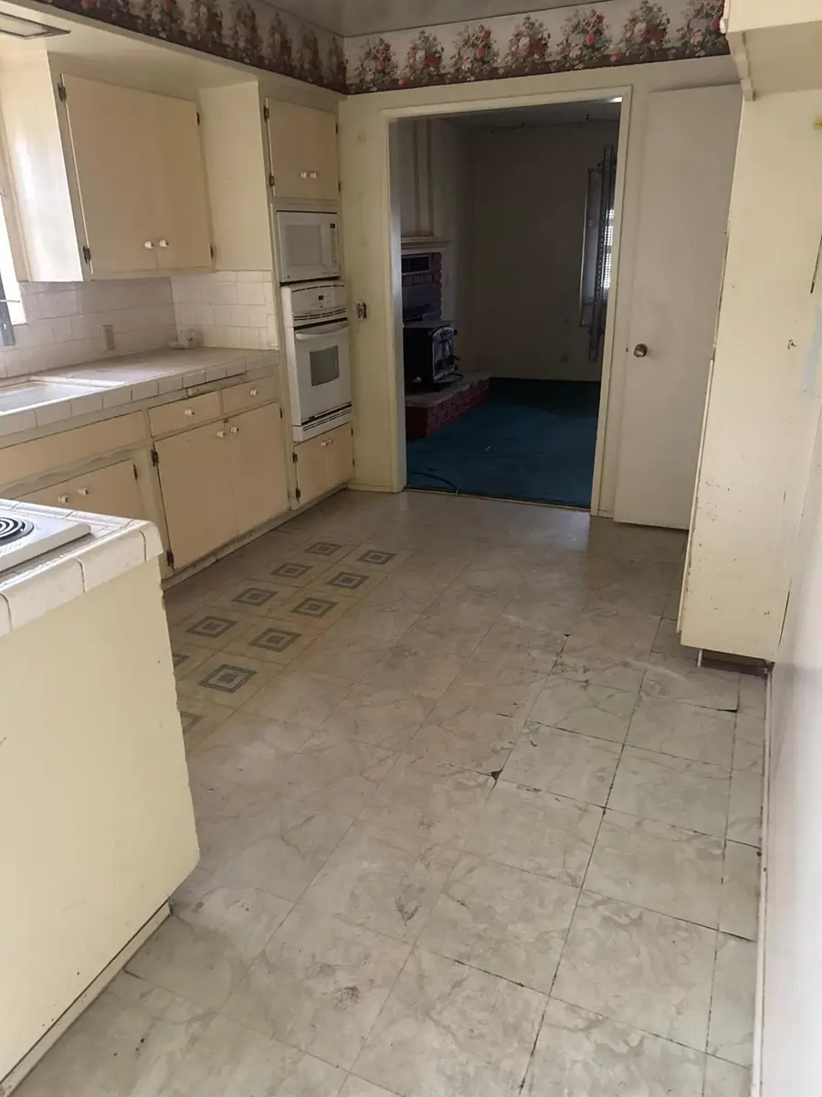 2501 Audrey Avenue, Lake Isabella, CA 93240 - #3