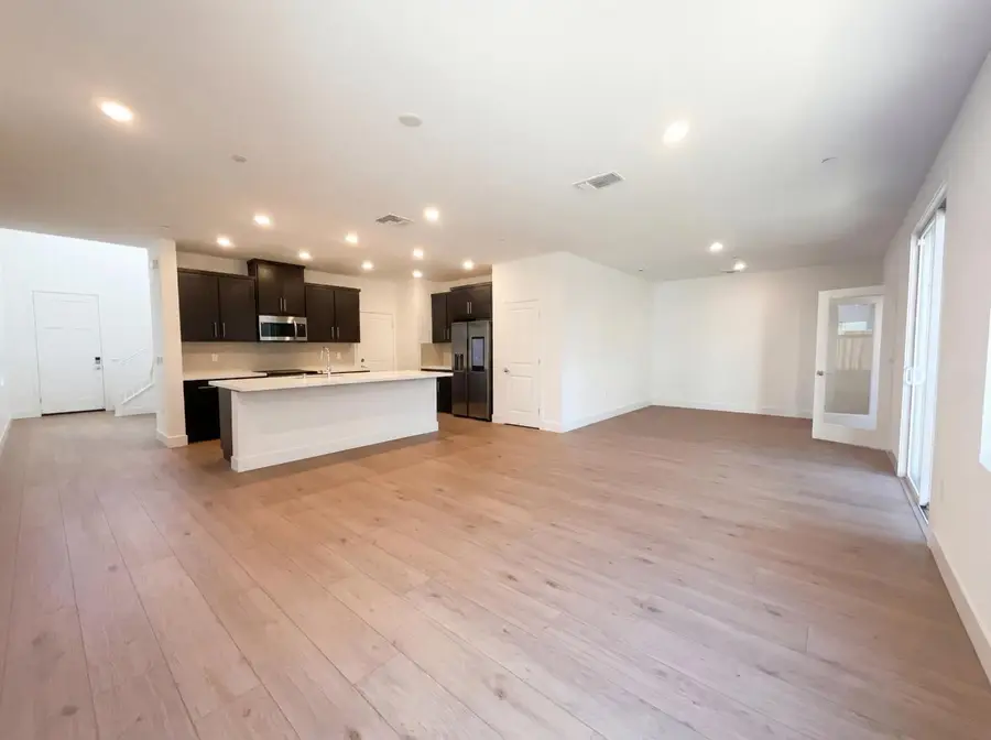 441 N Paso Robles Drive, Tracy, CA 95391 - #3