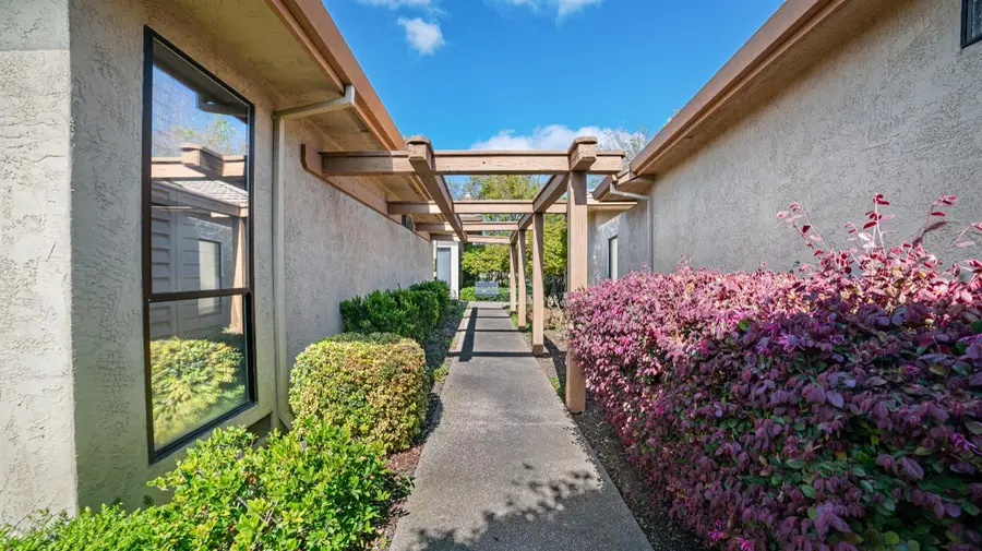 2479 Macarthur, Lodi, CA 95242 - #2