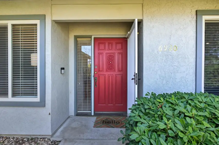 6920 Amberwick Way, Citrus Heights, CA 95621 - #3