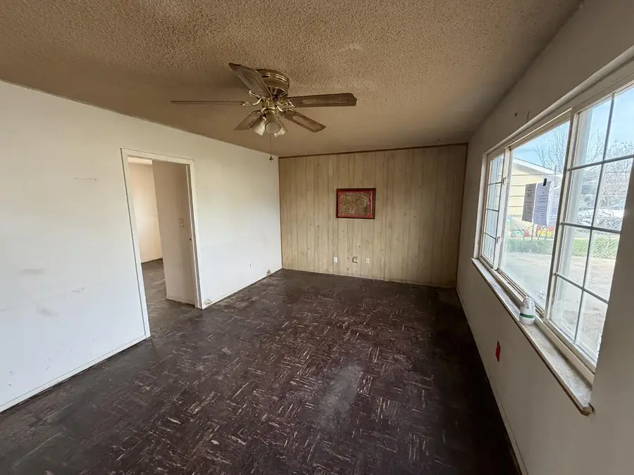 7252 Jerry Way, Sacramento, CA 95828 - #2