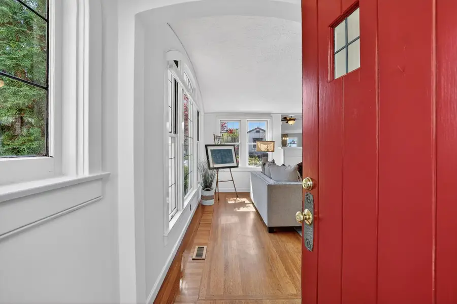 560 46th Street, Sacramento, CA 95819 - #3