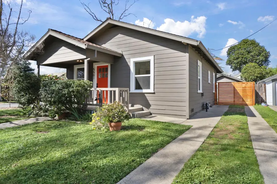 5501 2nd Avenue, Sacramento, CA 95817 - #3
