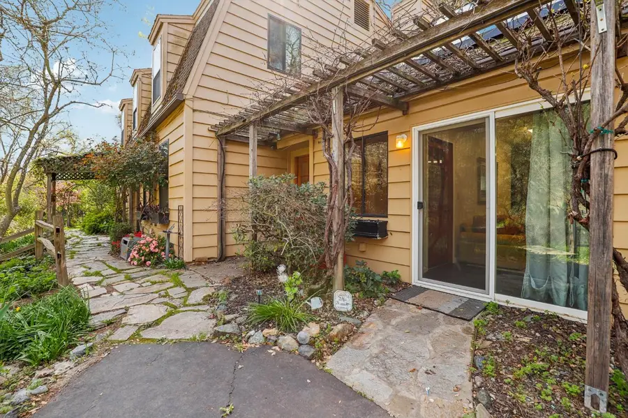 4380 Creekside Drive, Shingle Springs, CA 95682 - #3