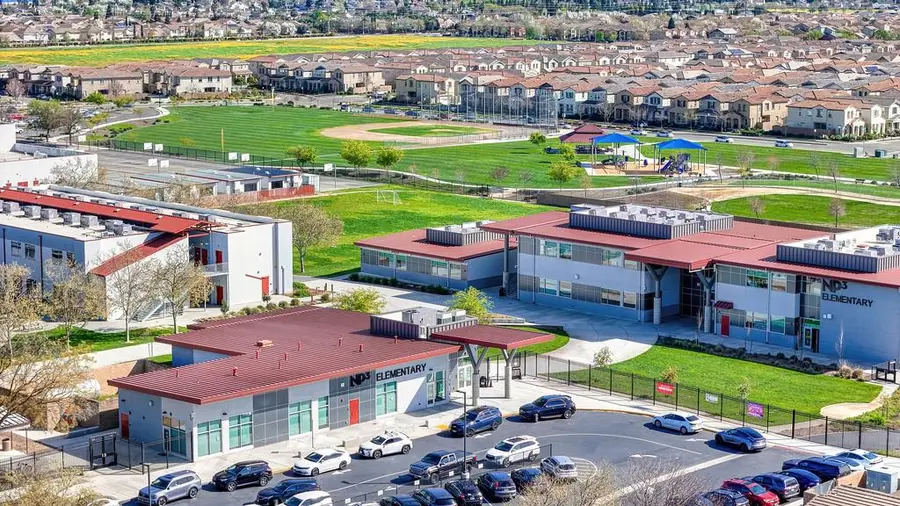 341 Anjou Circle, Sacramento, CA 95835 - #3