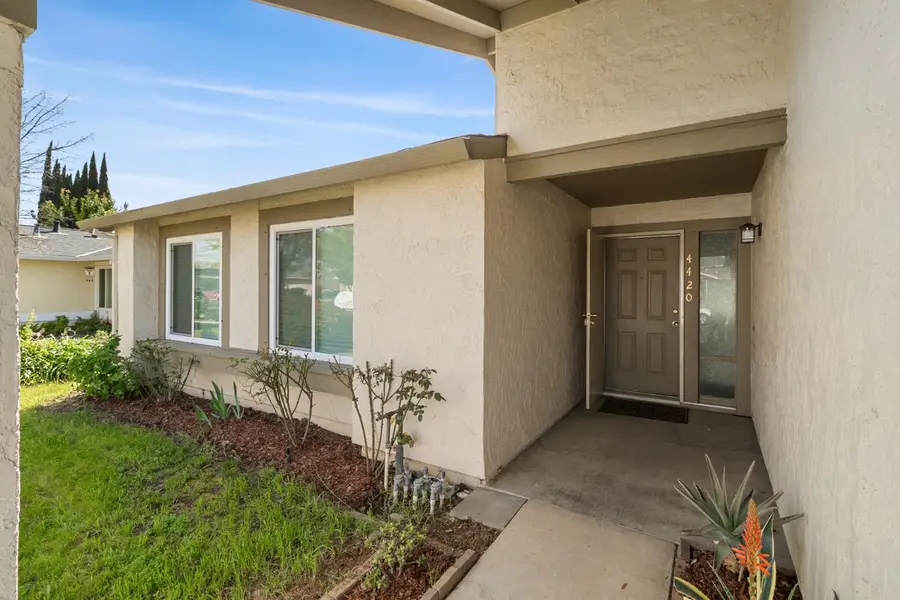 4420 Oxwood Drive, Sacramento, CA 95826 - #3