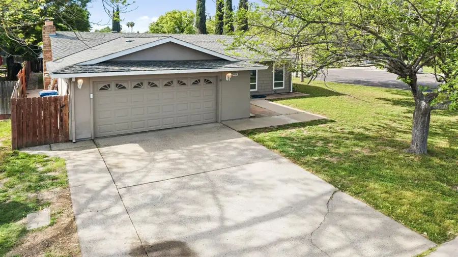 6935 Woodside Drive, Sacramento, CA 95842 - #2