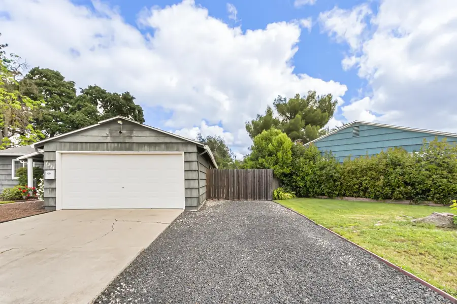 7333 Circle Parkway, Sacramento, CA 95823 - #3