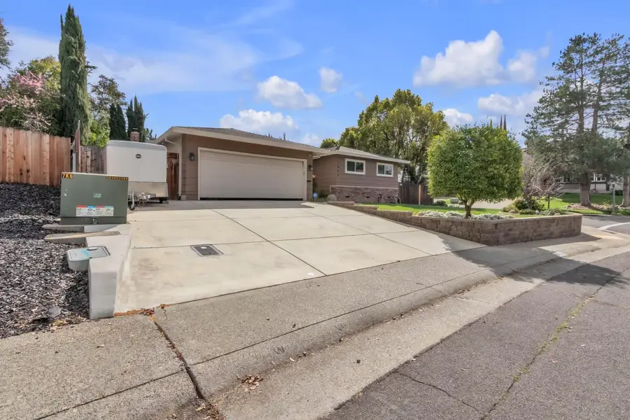 7825 Palmyra Drive, Fair Oaks, CA 95628 - #2