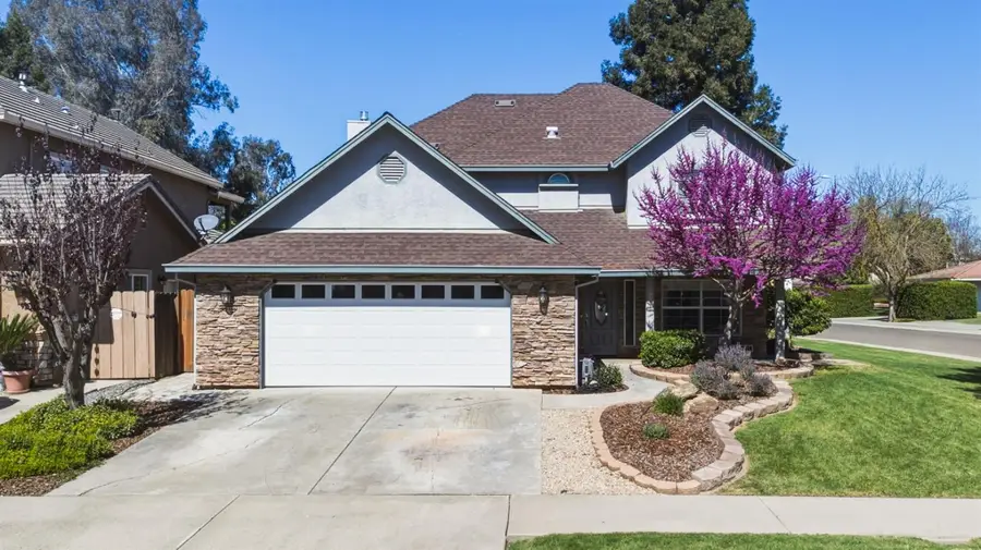 1201 W Donna Drive, Merced, CA 95348 - #2