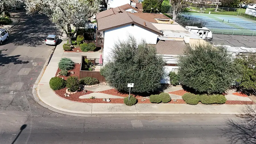 300 Los Verdes Court, Modesto, CA 95354 - #3