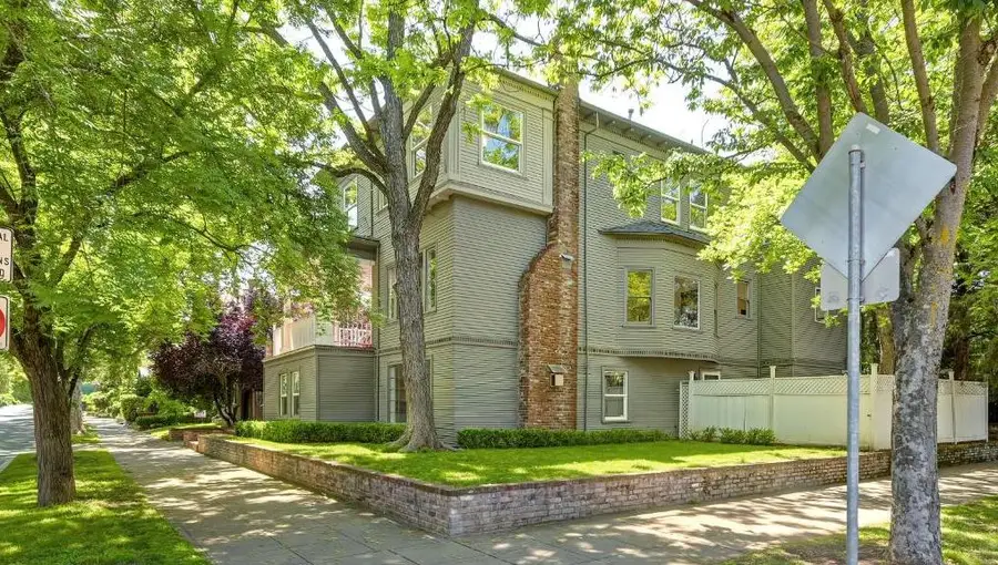 1900 22nd Street, Sacramento, CA 95816 - #2