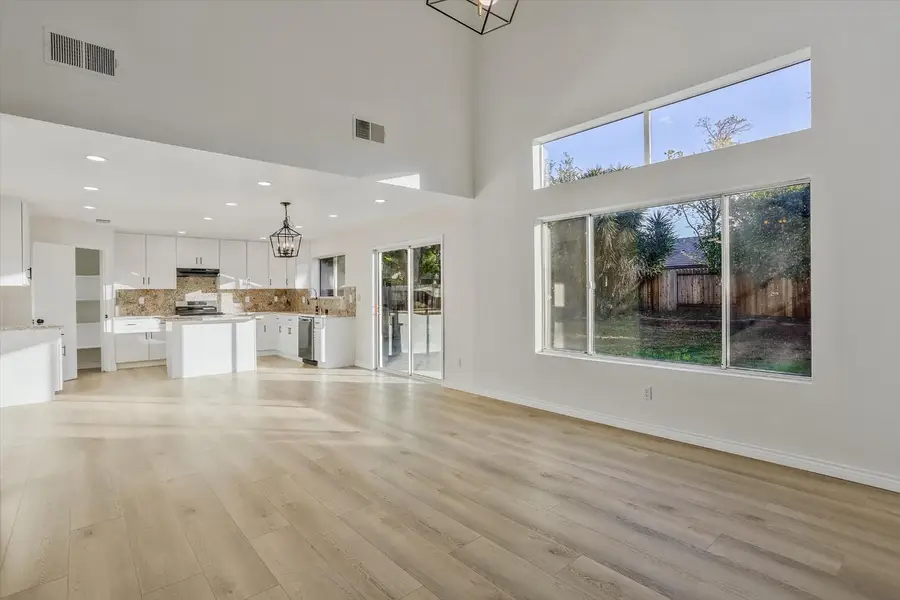 5481 Muskingham Way, Sacramento, CA 95823 - #2