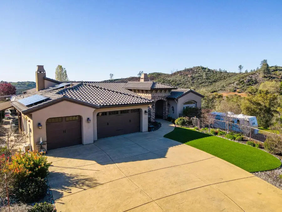 2920 Martel Creek, Rescue, CA 95672 - #3