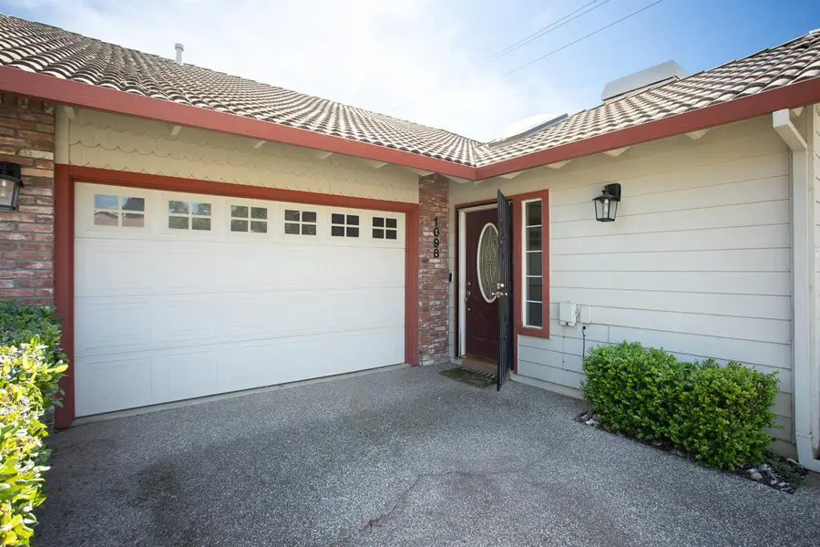 1098 Gilliland Drive, Yuba City, CA 95991 - #3