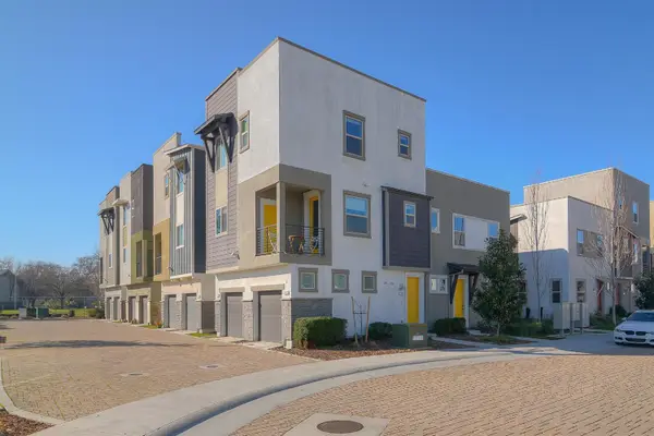 288 Log Pond Ln, Sacramento, CA 95818