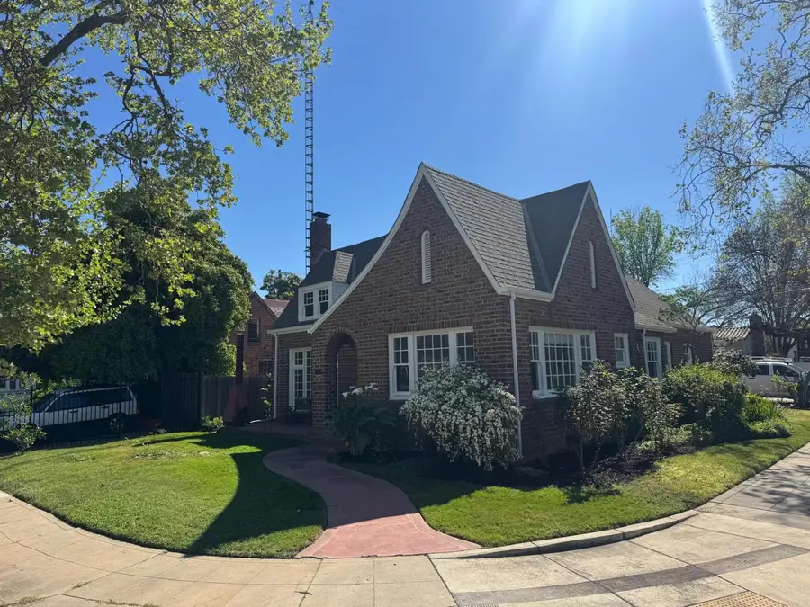 52 W Adams Street, Stockton, CA 95204 - #2