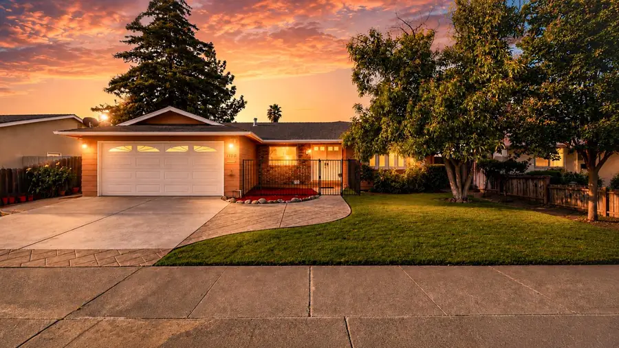 1150 3rd Street, Gilroy, CA 95020 - #2