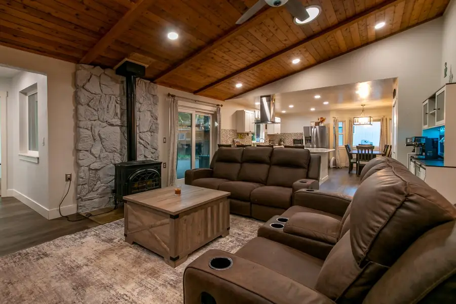 5068 Loch Leven Drive, Pollock Pines, CA 95726 - #3