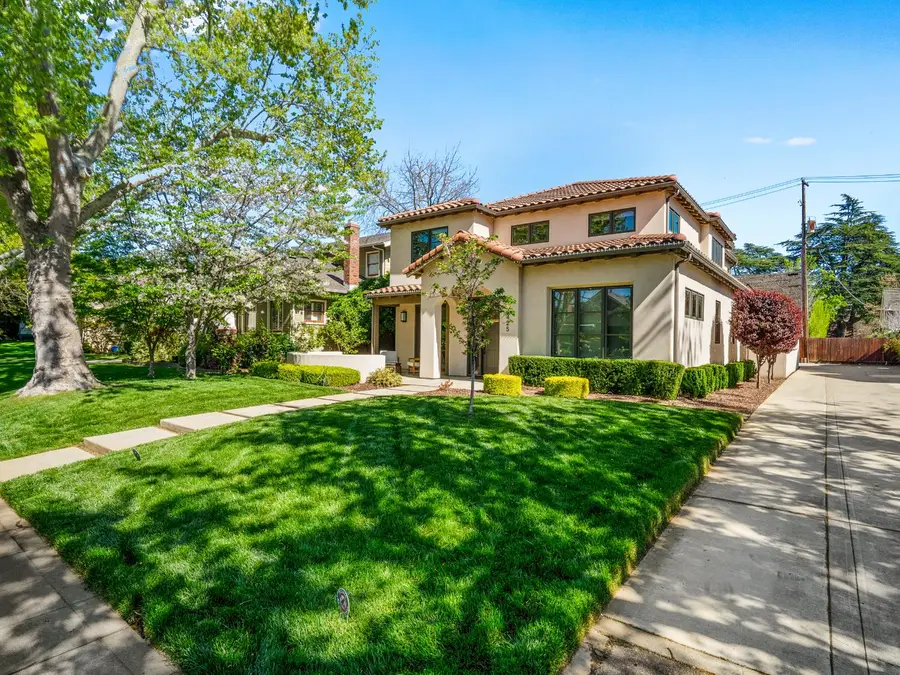 1425 37th Street, Sacramento, CA 95816 - #3