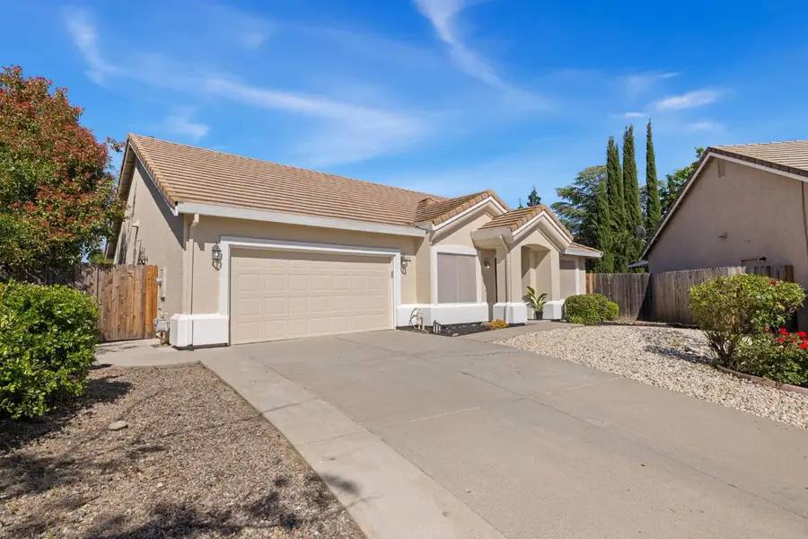 28 Cayucos Court, Roseville, CA 95678 - #3