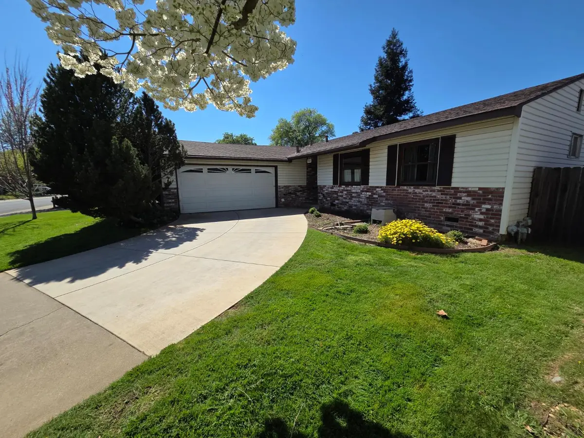 2100 Farnsworth Way, Rancho Cordova, CA 95670 - #1