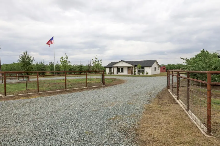 1342 Hickman Road, Hickman, CA 95323 - #2