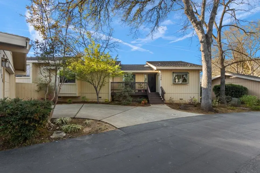 124 Winding Canyon Lane, Folsom, CA 95630 - #2