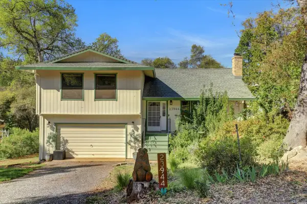 23944 Oakmont Way, Auburn, CA 95602