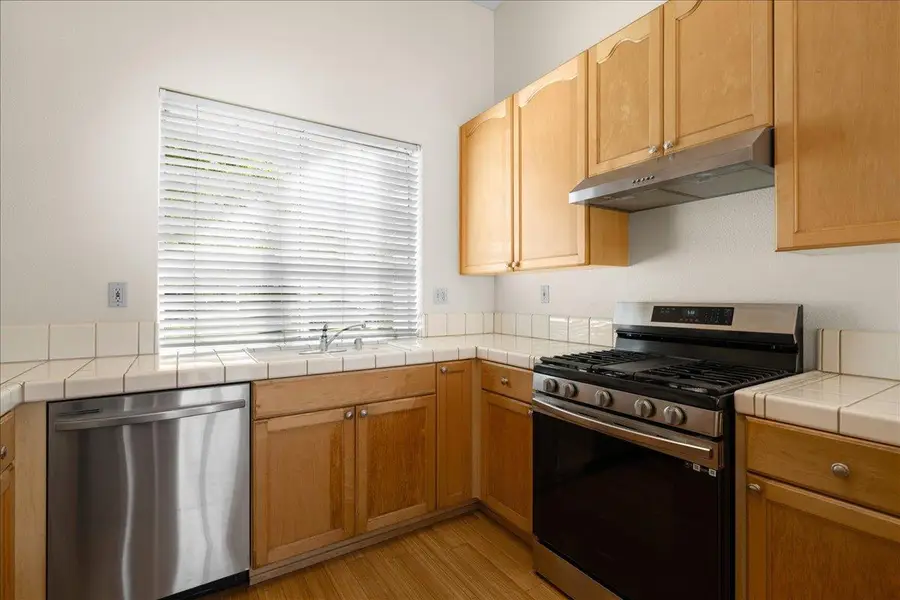 1074 Rathbone Circle, Folsom, CA 95630 - #2