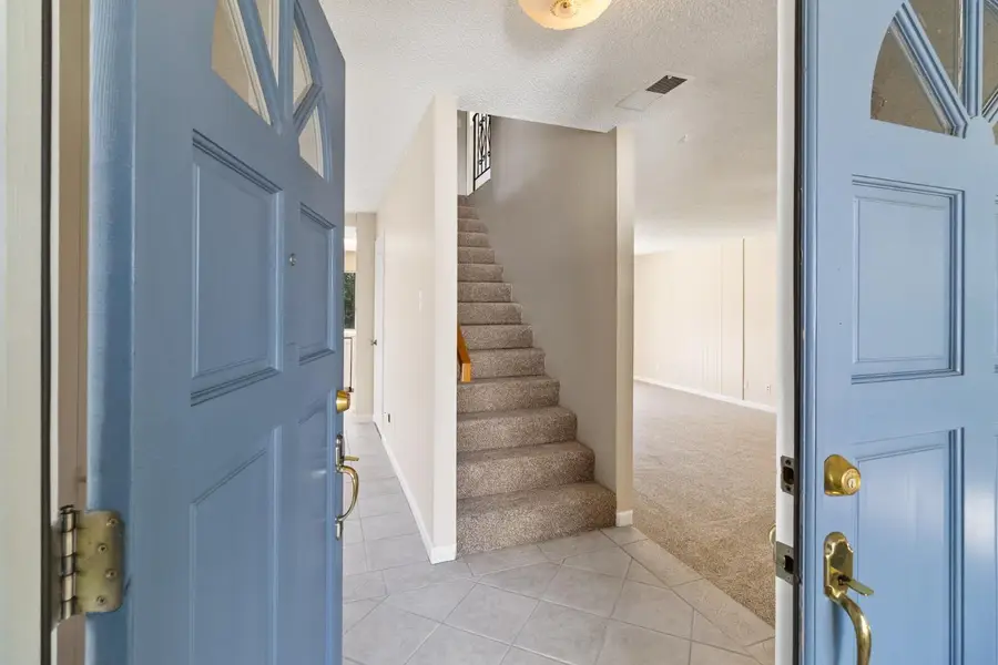 1027 Charleston Circle, Roseville, CA 95661 - #3