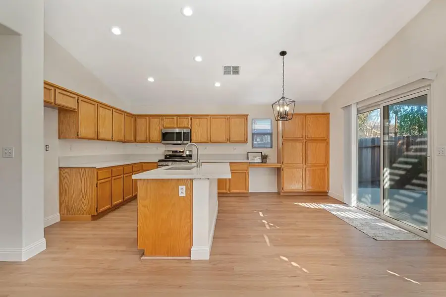 9052 Pembridge Drive, Elk Grove, CA 95624 - #3