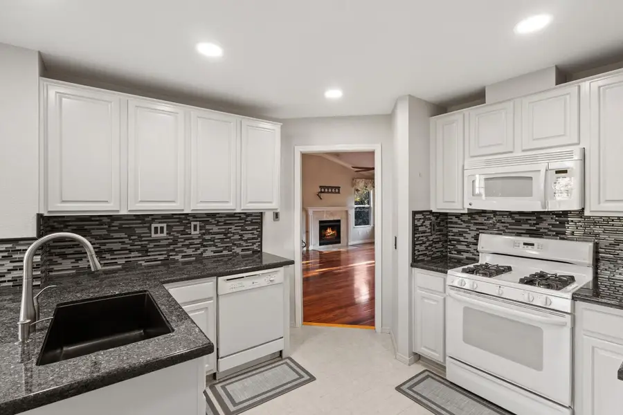 8509 Twin Trails Drive, Antelope, CA 95843 - #3