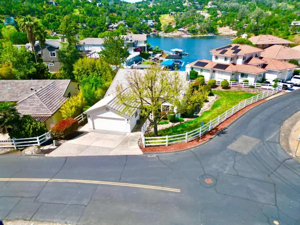 3 Paseo Delago, Copperopolis, CA 95228