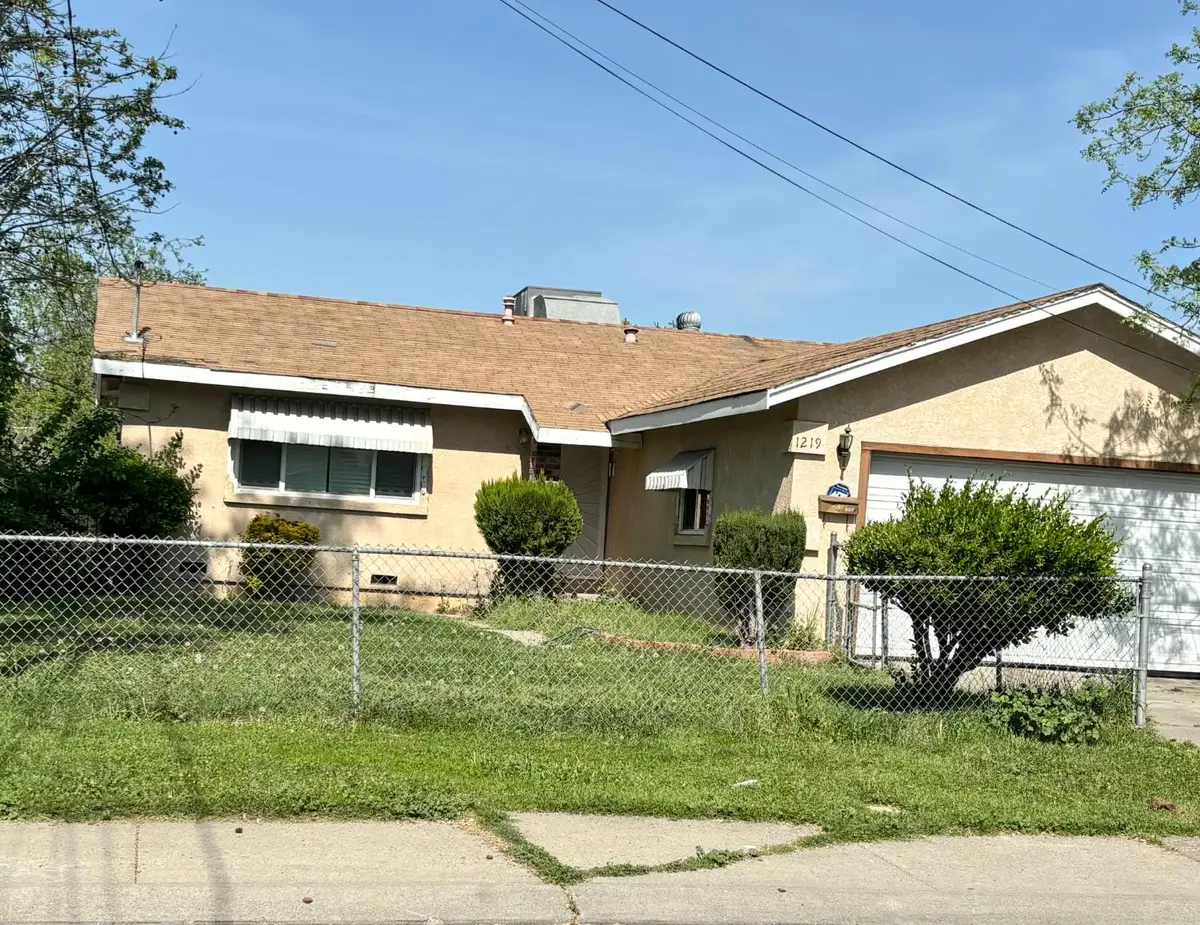 1219 E 8th Street, Stockton, CA 95206 - #1