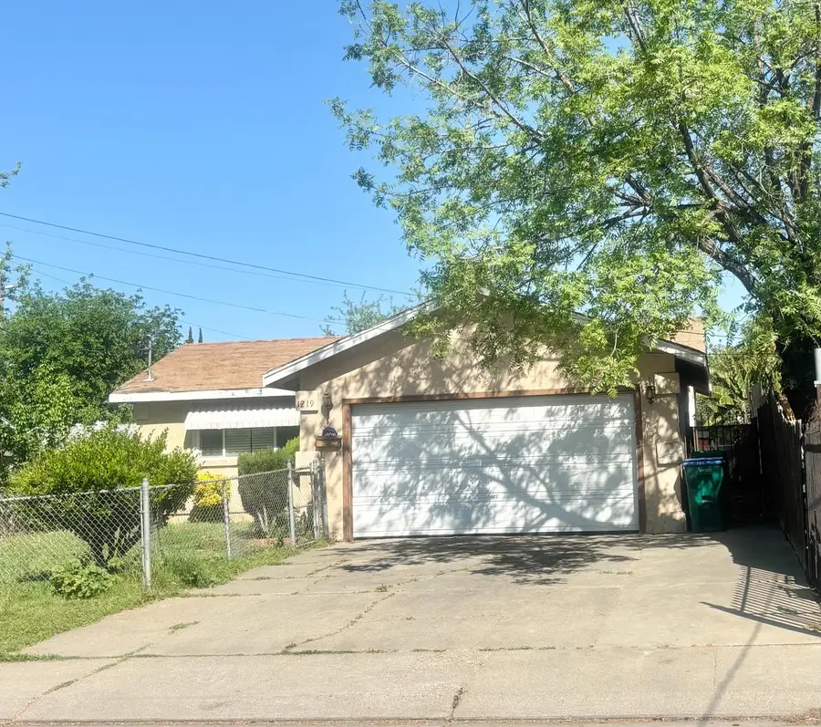 1219 E 8th Street, Stockton, CA 95206 - #3