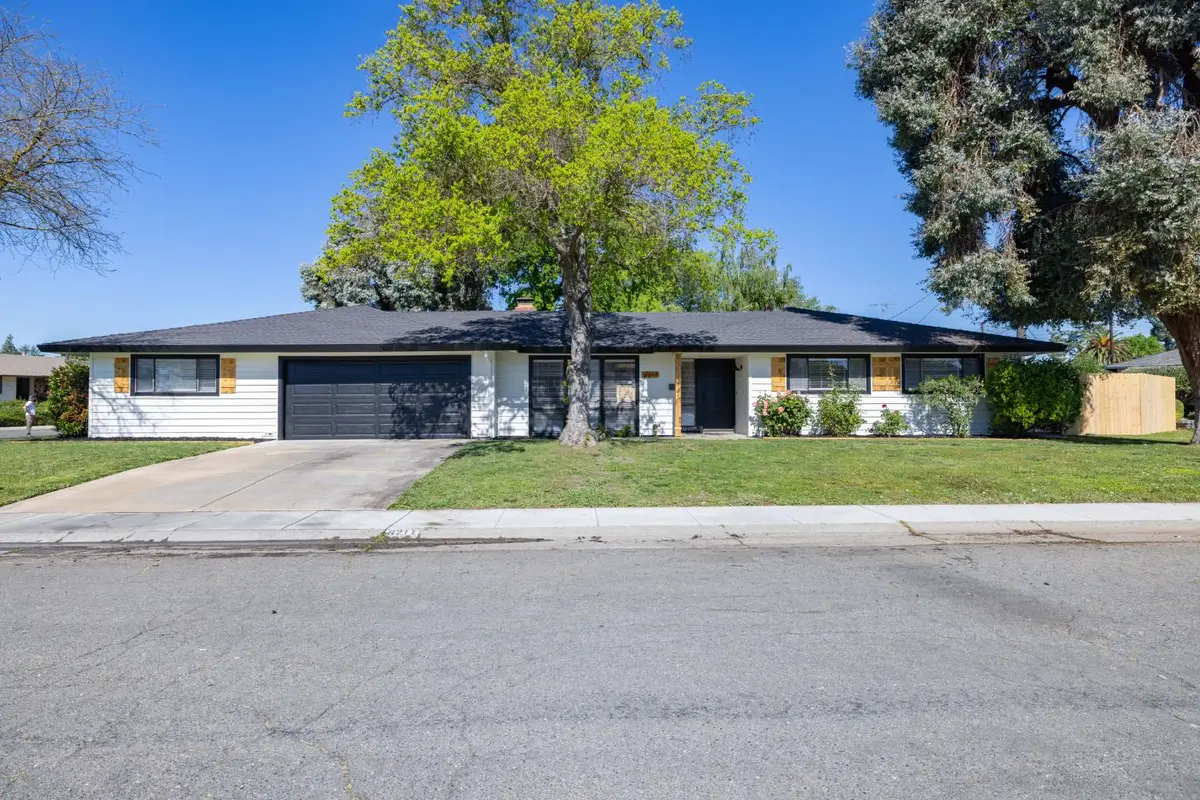 6211 14th Street, Sacramento, CA 95831 - #1