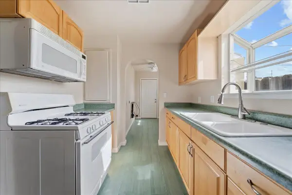 227 Donner Avenue, Roseville, CA 95678