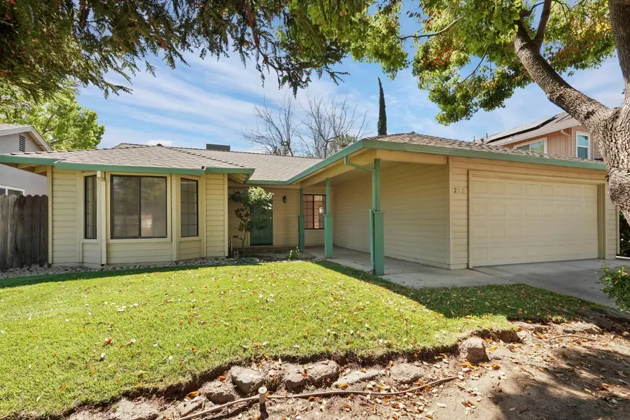 282 Ravenwood Way, Lodi, CA 95240 - #2