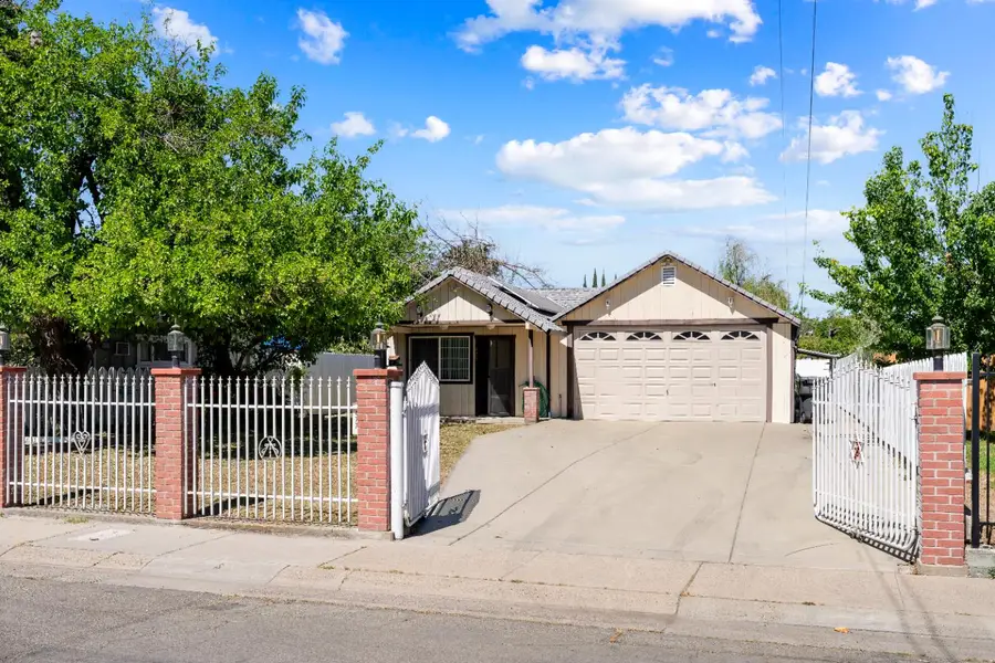 477 Lampasas Avenue, Sacramento, CA 95815 - #3