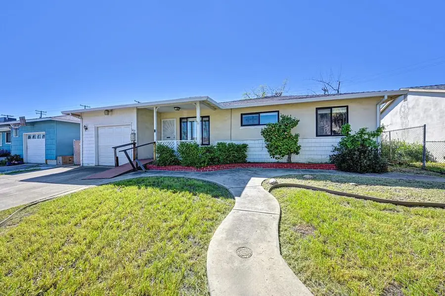 1808 Jamestown Drive, Sacramento, CA 95815 - #2