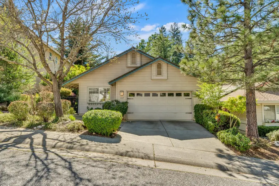 207 Incline Drive, Colfax, CA 95713 - #2