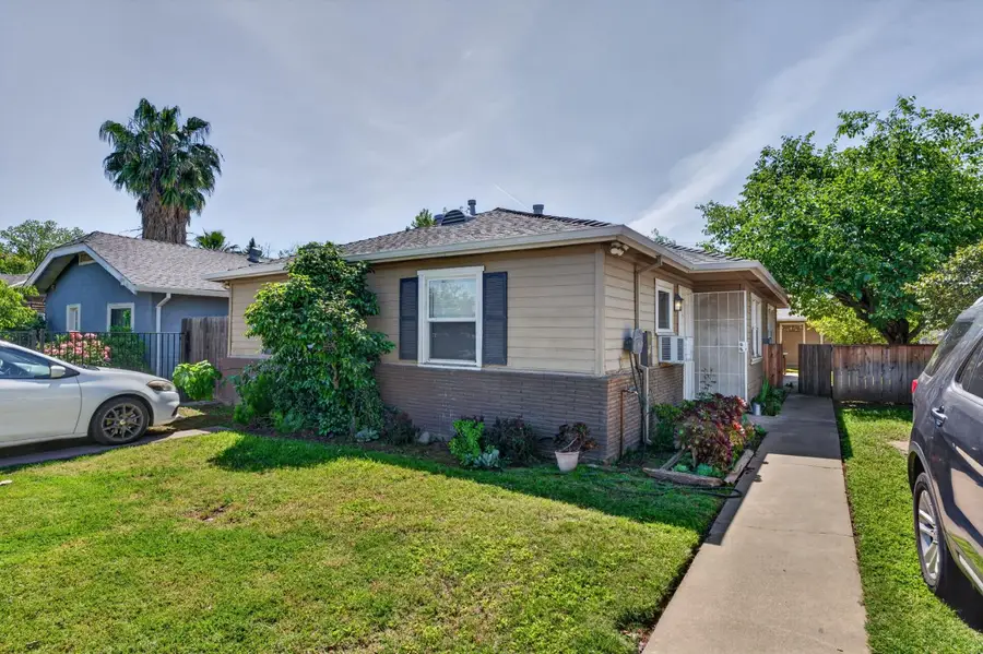 4534 13th Avenue, Sacramento, CA 95820 - #3