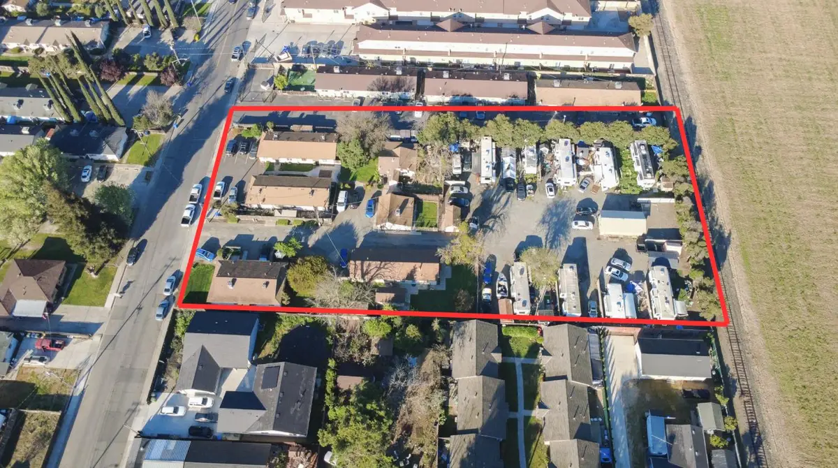 871 Vermont Avenue, Turlock, CA 95380 - #1
