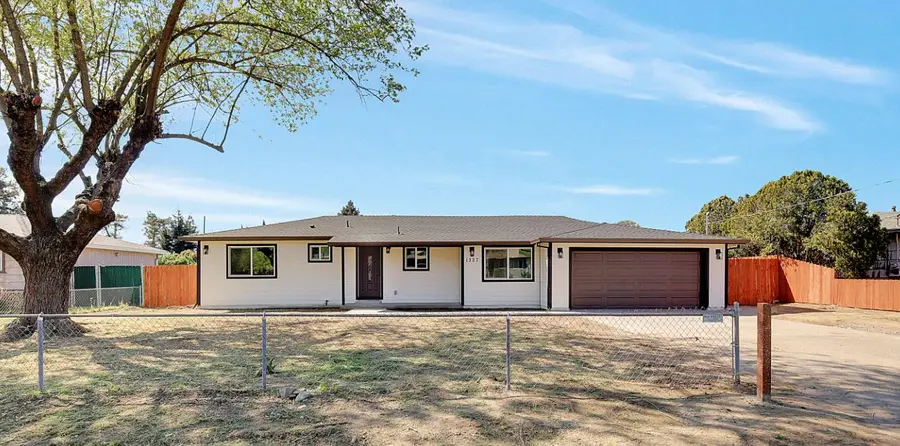 1327 14th Street, Oroville, CA 95965 - #2