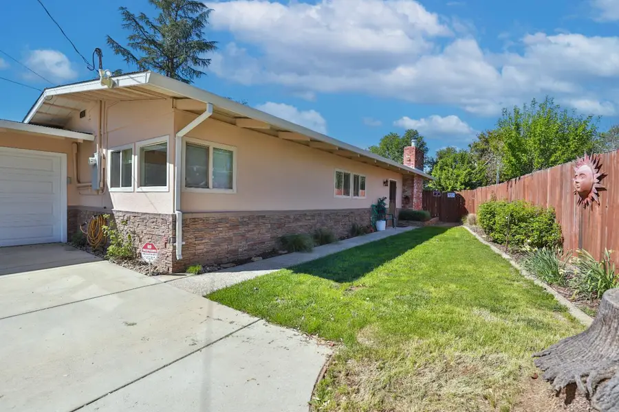 158 Terry, Auburn, CA 95603 - #2