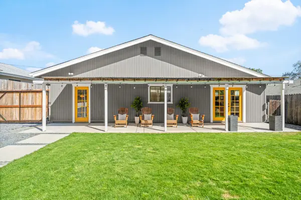 135 Village Lane, Auburn, CA 95603