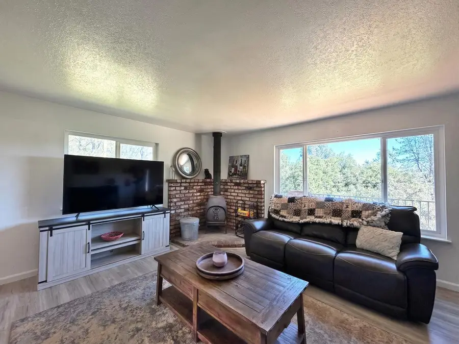 19310 Branding Iron Road, Penn Valley, CA 95946 - #2