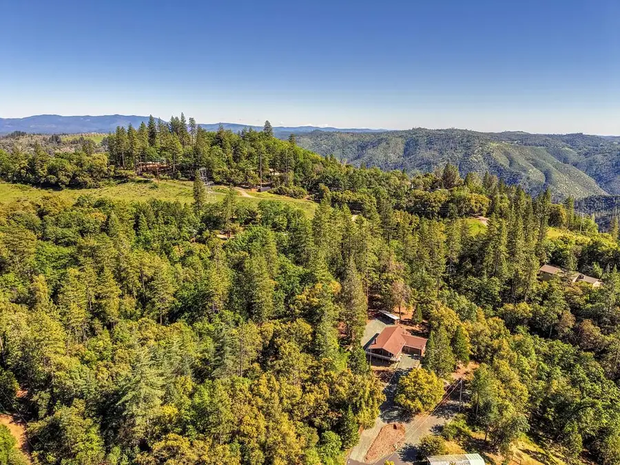 12956 Aqueduct Grove Rd, Pine Grove, CA 95665 - #2